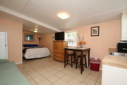 Motel Sunset Cove Beach Resort