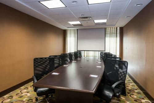 Hotel Comfort Suites Lake City