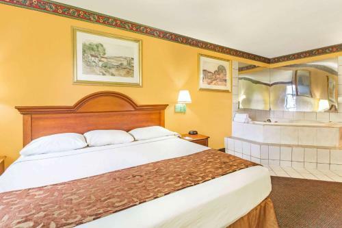Motel Ramada Lake City