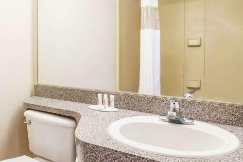Motel Ramada Lake City