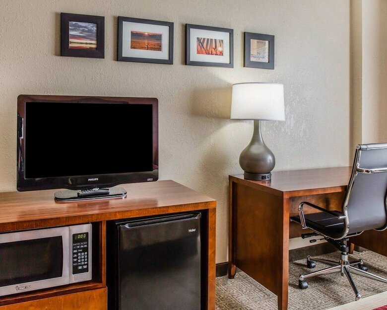 Hotel Comfort Inn And Suites Lakeland