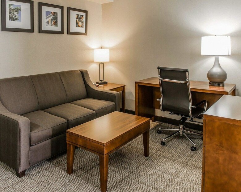 Hotel Comfort Inn And Suites Lakeland