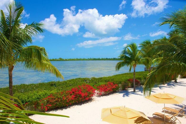 Parrot Key Hotel And Resort