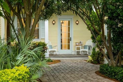 Hotel Sunset Key Cottages, A Luxury Collection Resort, Key West