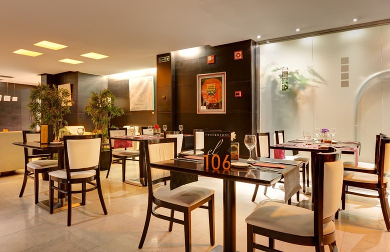 Hotel Acevi Villarroel