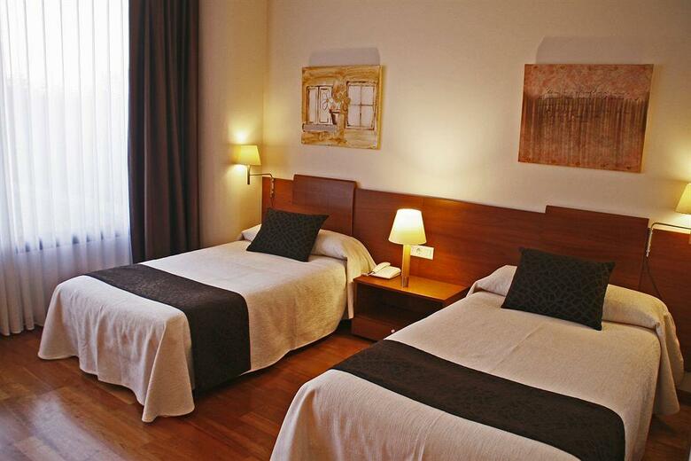 Hotel Arrahona