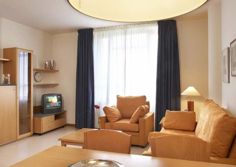 Hotel Arrahona