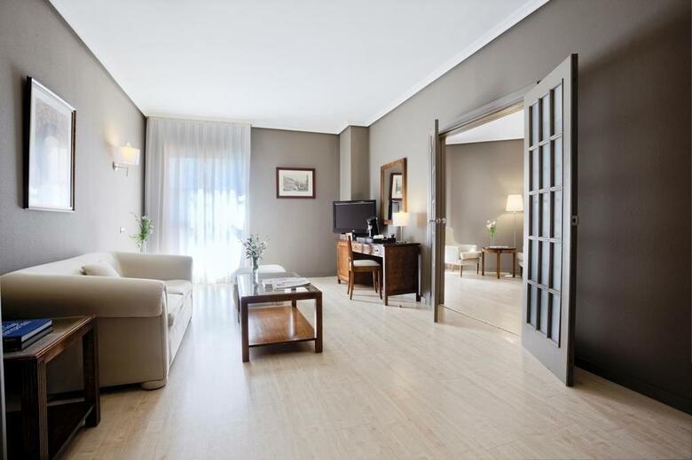 Hotel Barcelo C�ceres V Centenario