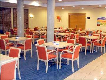 Hotel Holiday Inn Express San Sebasti�n de Los Reyes