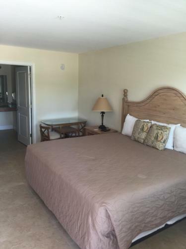 Bonefish Bay Motel & Rv's