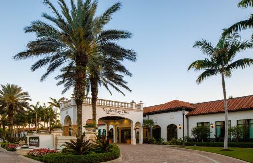 Hotel Naples Bay Resort And Marina