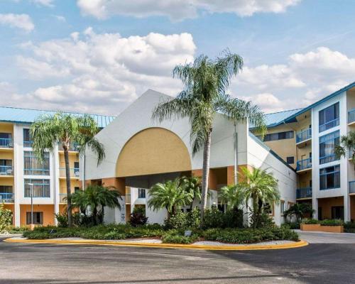 Hotel Comfort Inn & Executive Suites Naples