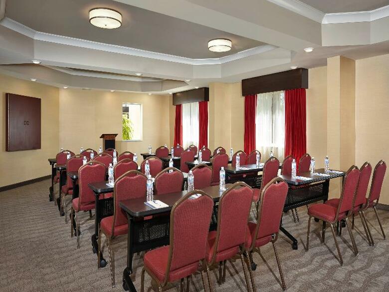 Hotel Holiday Inn Express Naples Downtown 5th Avenue