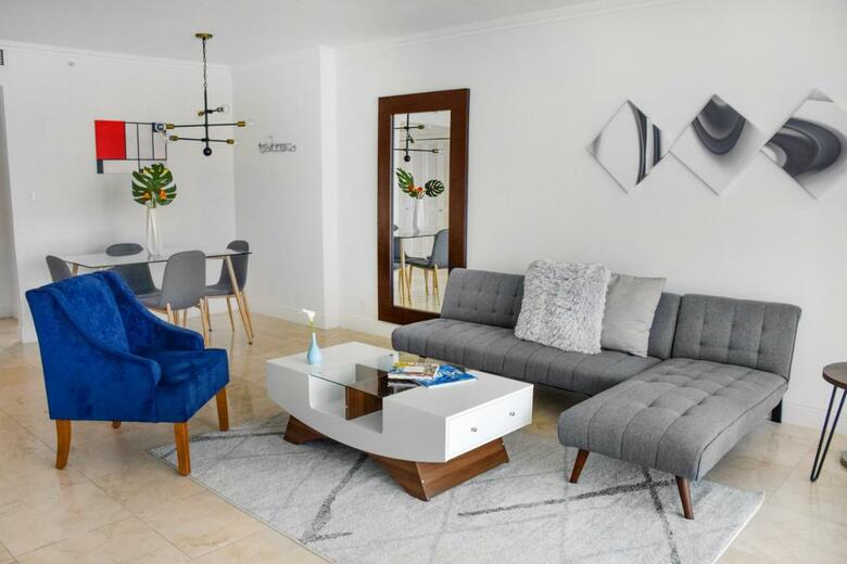 Apartamentos Seacoast Suites