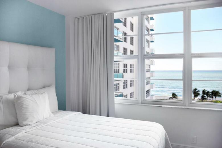 Apartamentos Seacoast Suites