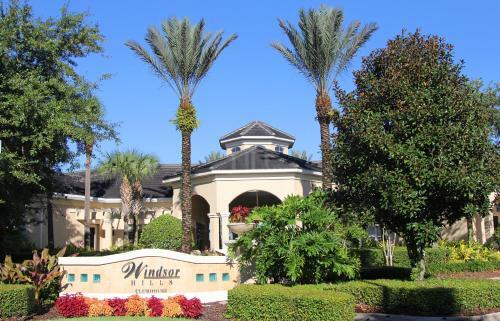 Spacious Vacation Home Rental House 77tb12