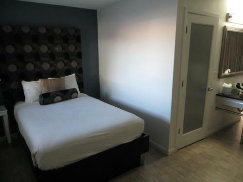 Hotel Lotus Boutique Inn And Suites