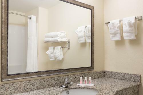 Hotel Ramada By Wyndham Panama City