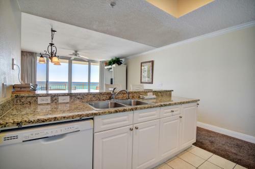 Hotel Emerald Beach Resort By Resort Collection