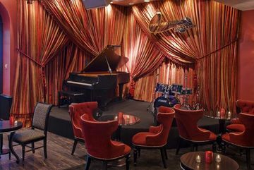 Royal Sonesta Hotel