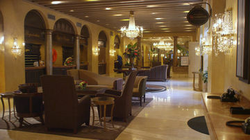 Royal Sonesta Hotel