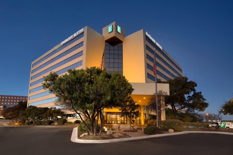 Hotel Embassy Suites International Airport