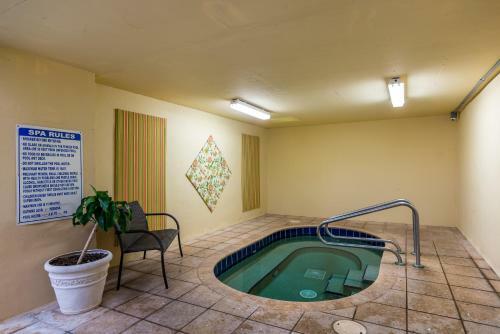 Hotel La Costa Beach Club
