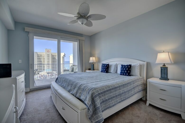 Aparthotel Laketown Wharf By Resort Collection