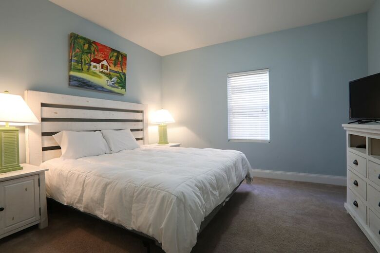 Aparthotel Laketown Wharf By Resort Collection
