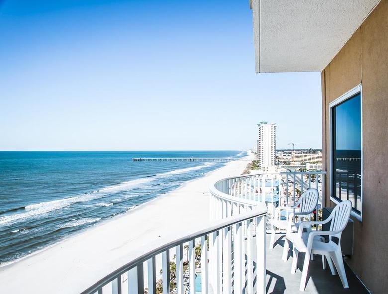 Hotel Legacy By The Sea