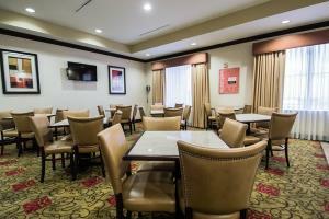 Hotel Comfort Inn & Suites Maingate South
