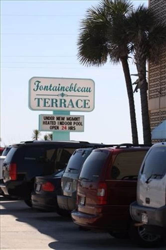 Hotel Fontainebleau Terrace