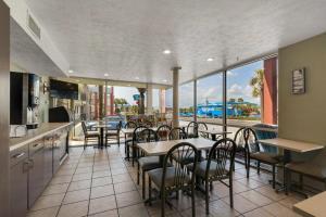 Hotel Beachbreak By The Sea