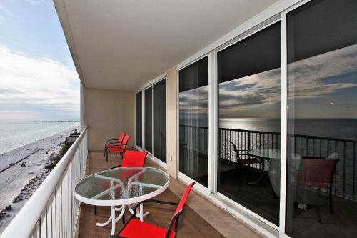 Hotel Majestic Tower One By Panhandle Getaways