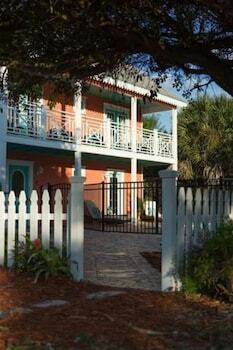 Bed & Breakfast Bayfront Marin House