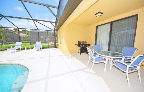 Five Bedrooms, Four Bathroom Home 10cp14