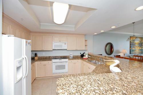 Hotel Boardwalk Beach Resort By Panhandle Getaways