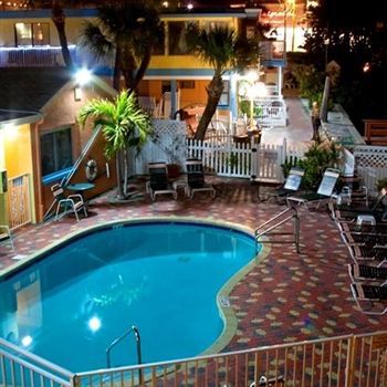 Bay Palms Waterfront Resort - Hotel And Marina