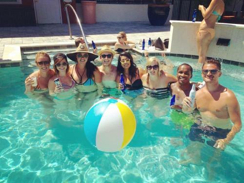 Hollander Hotel - Downtown St. Petersburg