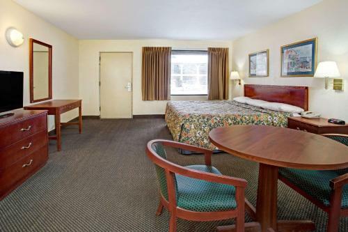 Motel Super 8 By Wyndham St. Augustine Beach