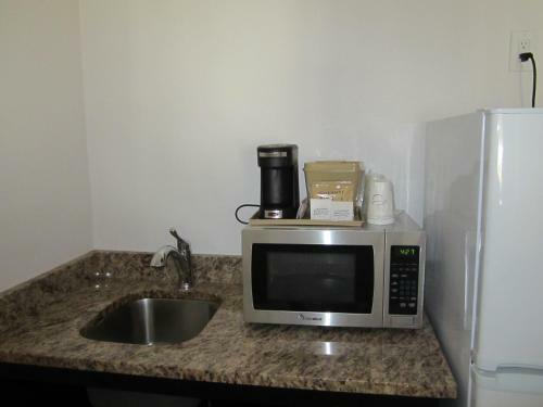 Hotel Lantern Inn & Suites - Sarasota