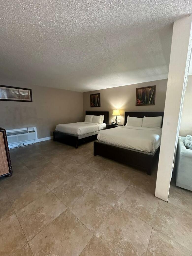Hotel Tahitian Inn & Spa Tampa