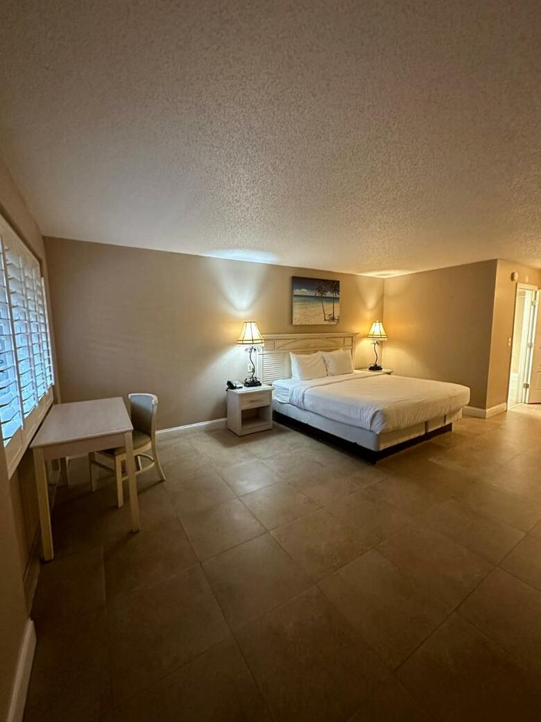 Hotel Tahitian Inn & Spa Tampa