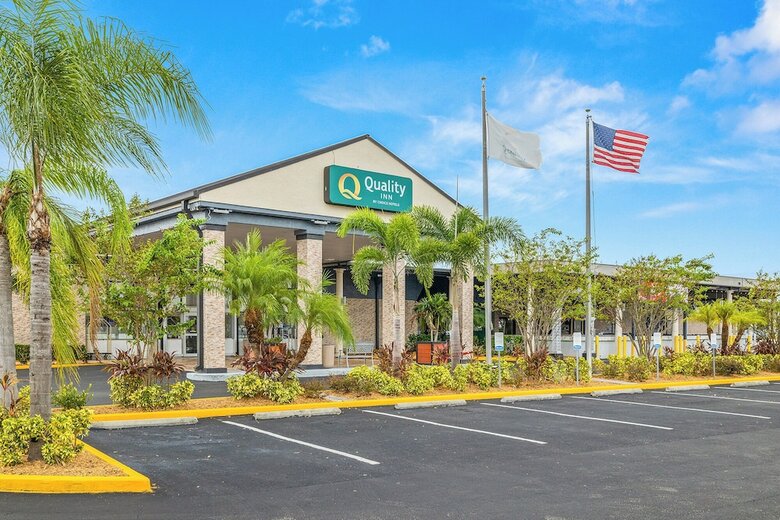 Hotel Clarion Inn Tampa - Brandon