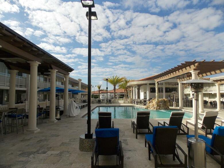 Hotel Clarion Inn Tampa - Brandon