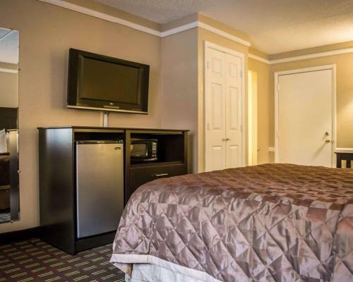Motel Rodeway Inn & Suites Tampa