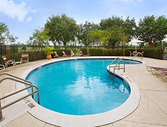 Hotel Ramada Suites Orlando Airport