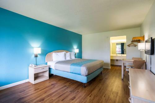 Motel 6 Spring Hill Weeki Wachee