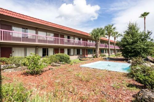 Motel 6 Spring Hill Weeki Wachee