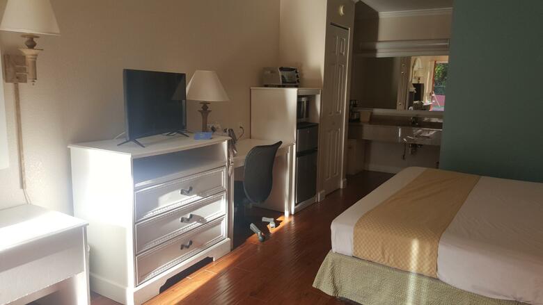 Hotel Vero Beach Inn & Suites
